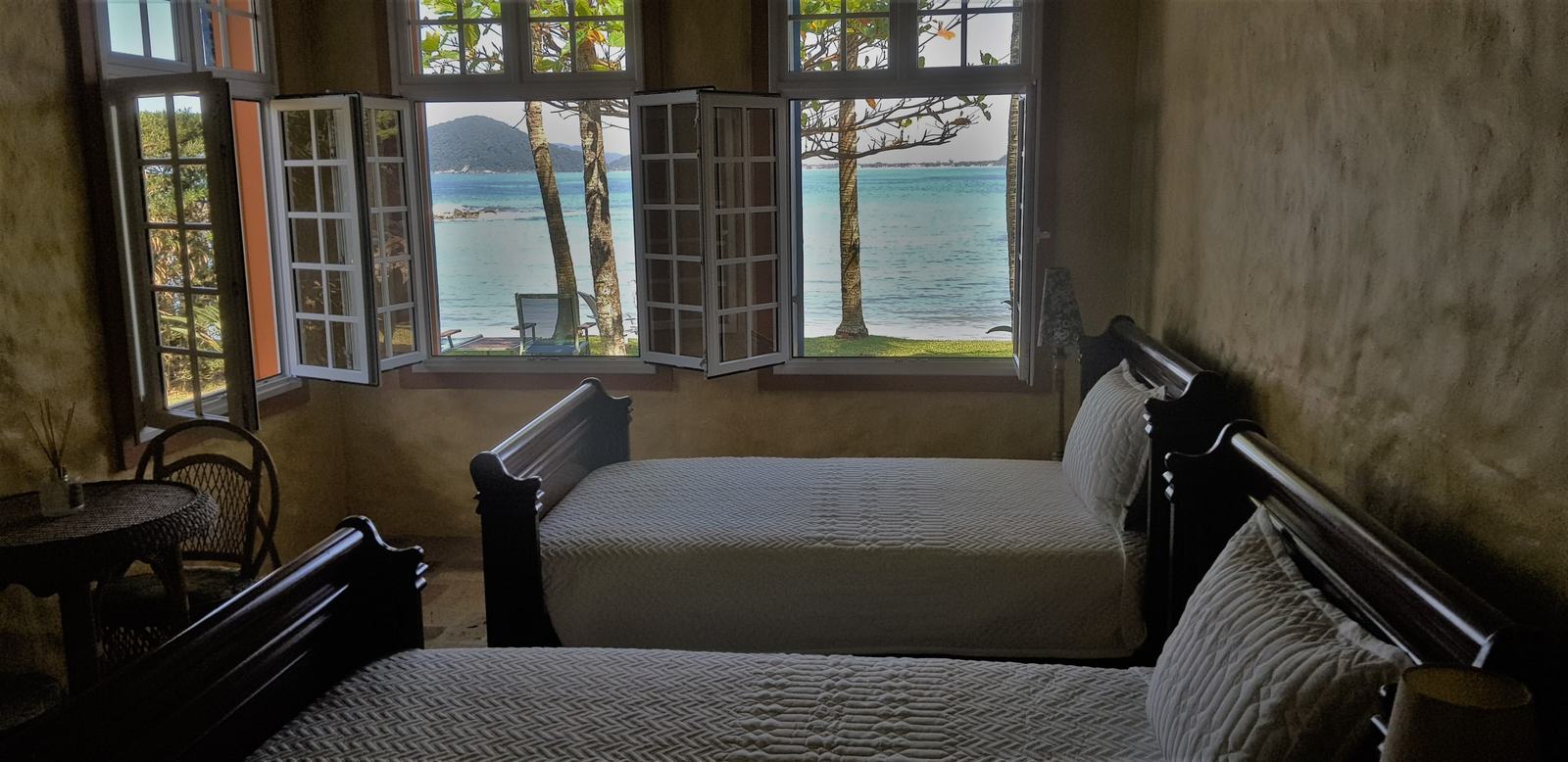 Suíte 11 — Iporanga, Guarujá, à venda e para locação, Casa