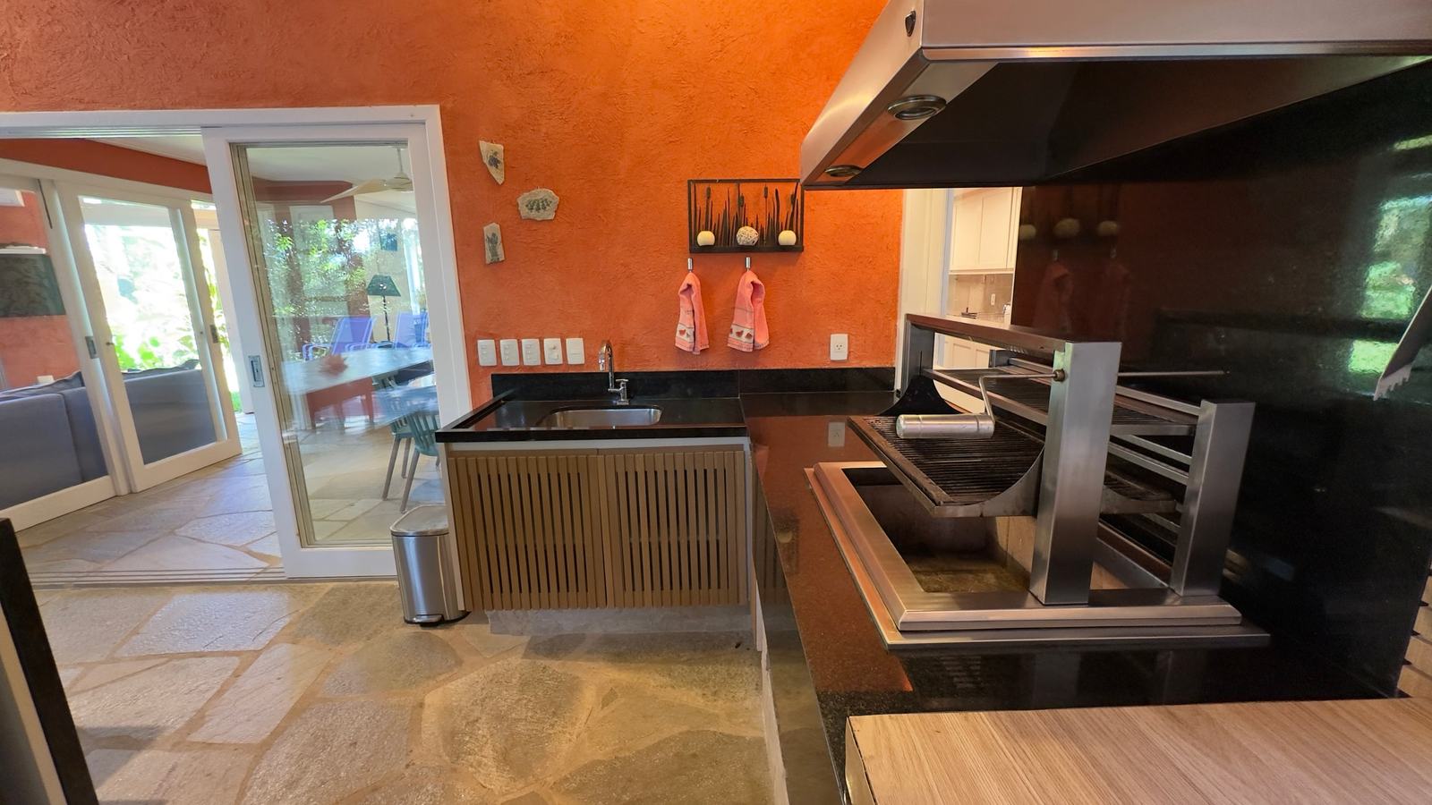Área externa 5 — Iporanga, Guarujá, para locação, Casa