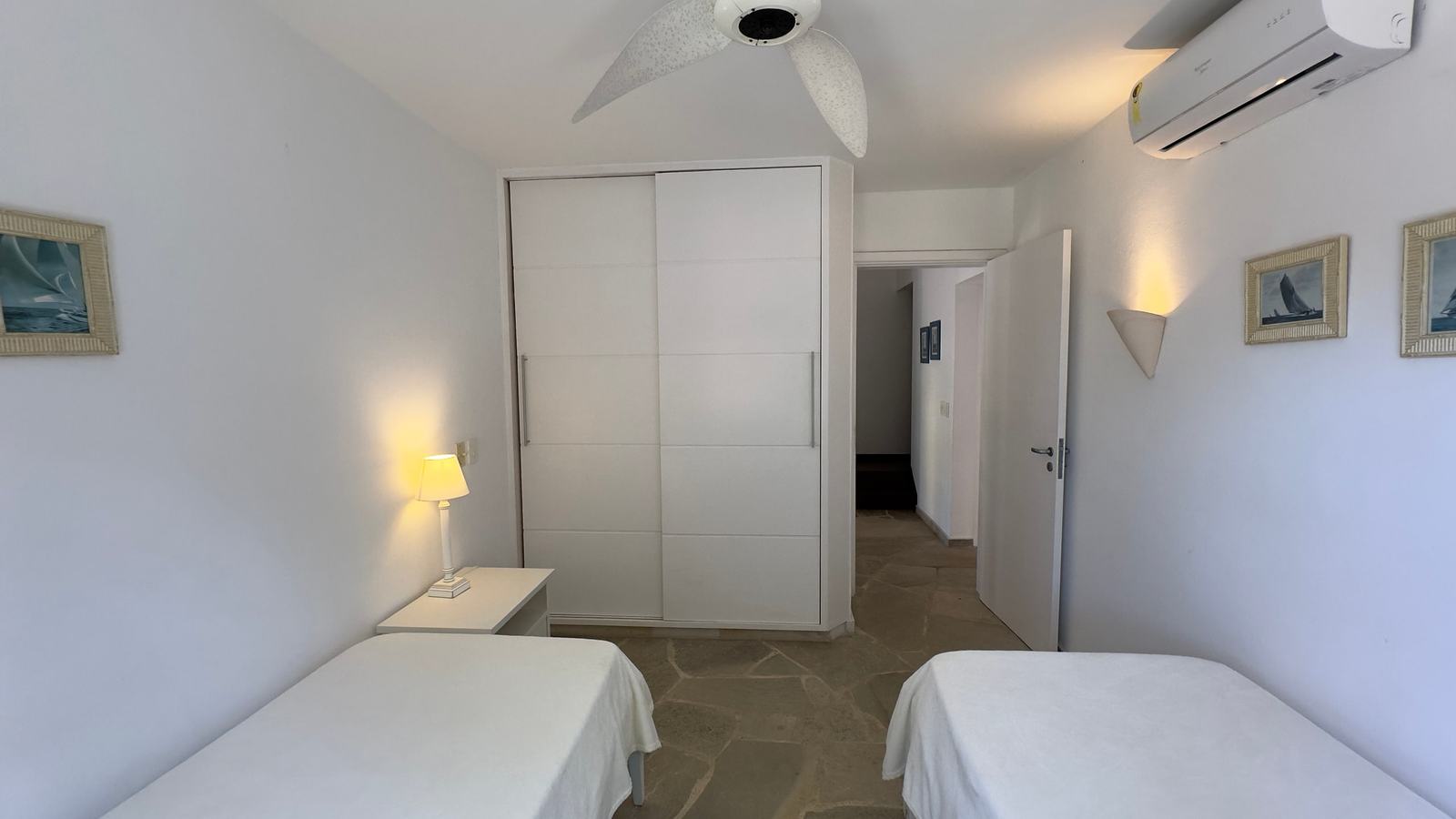 Suíte 5 — Iporanga, Guarujá, para locação, Casa